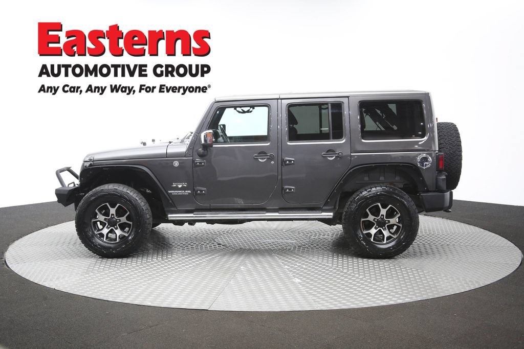 Used 2017 Jeep Wrangler Unlimited Sahara w/ Dual Top Group AWD/4WD image 60