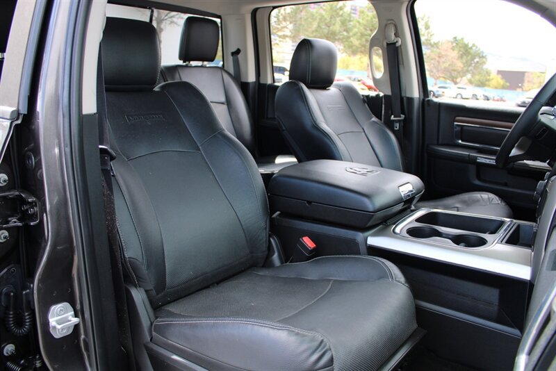 Used 2016 RAM 2500 Laramie w/ Convenience Group AWD/4WD image 27