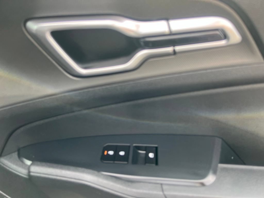 Used 2026 Kia Sportage LX FWD image 40