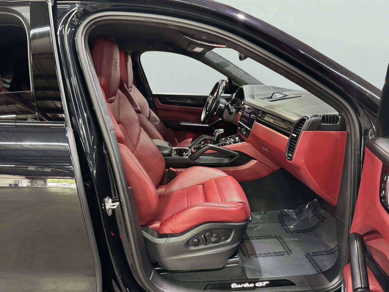 Used 2022 Porsche Cayenne Turbo GT AWD/4WD image 43