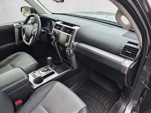 Used 2020 Toyota 4Runner SR5 Premium w/ Moonroof Package RWD image 22
