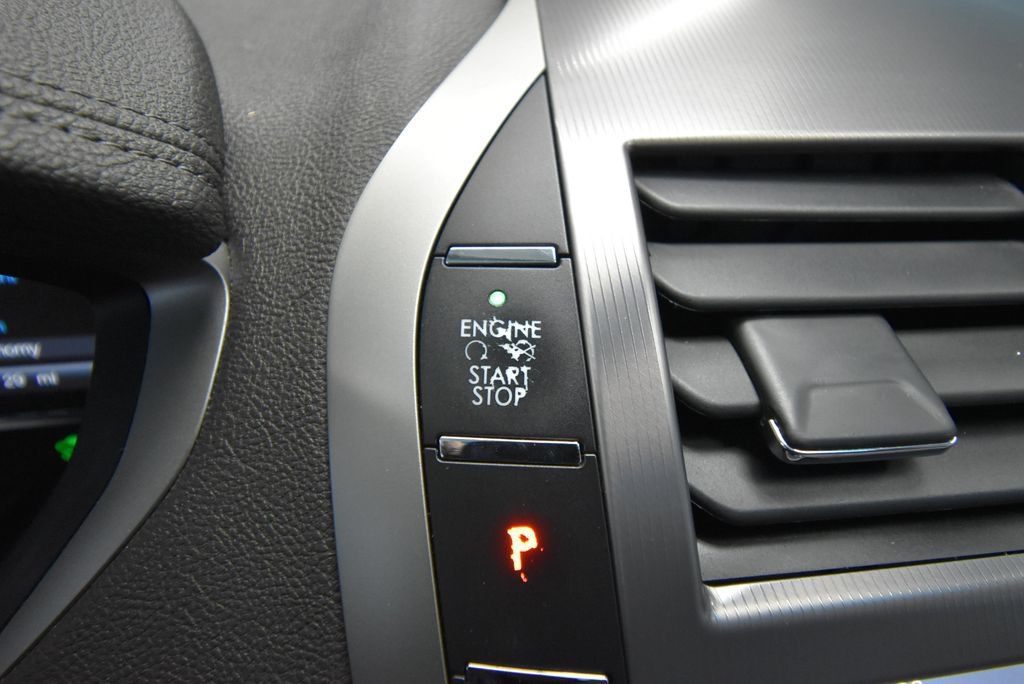 Used 2020 Lincoln MKZ Reserve w/ Elements Package FWD image 19
