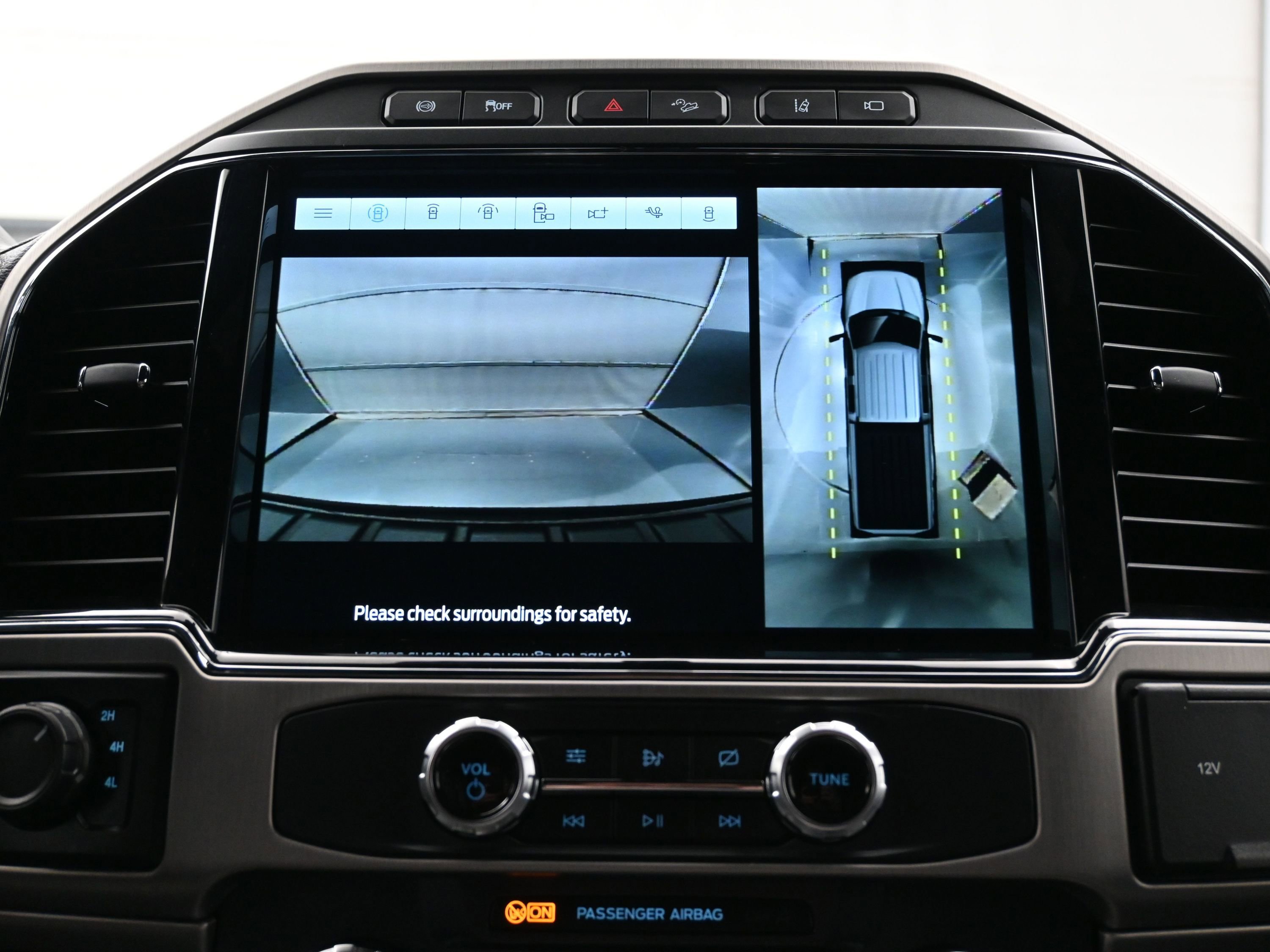 Used 2022 Ford F350 Platinum image 31