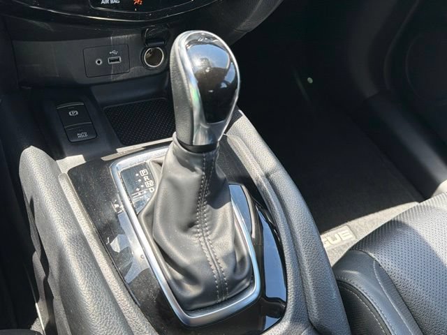 Used 2022 Nissan Rogue Sport SL FWD image 29