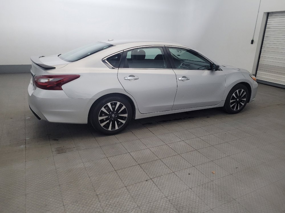 Used 2018 Nissan Altima 2.5 SV FWD image 10