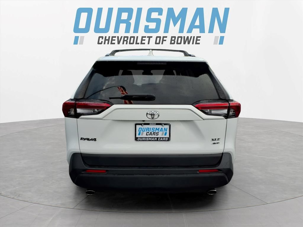 Used 2019 Toyota RAV4 XLE w/ All Weather Liner Package AWD/4WD image 4