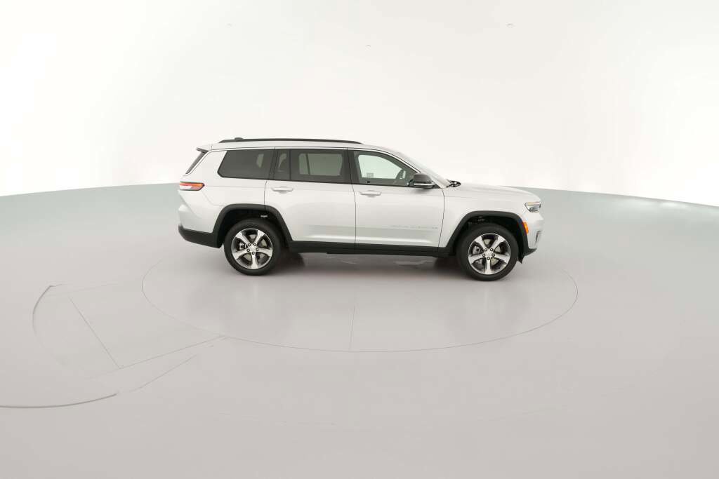 New 2025 Jeep Grand Cherokee L Limited image 14