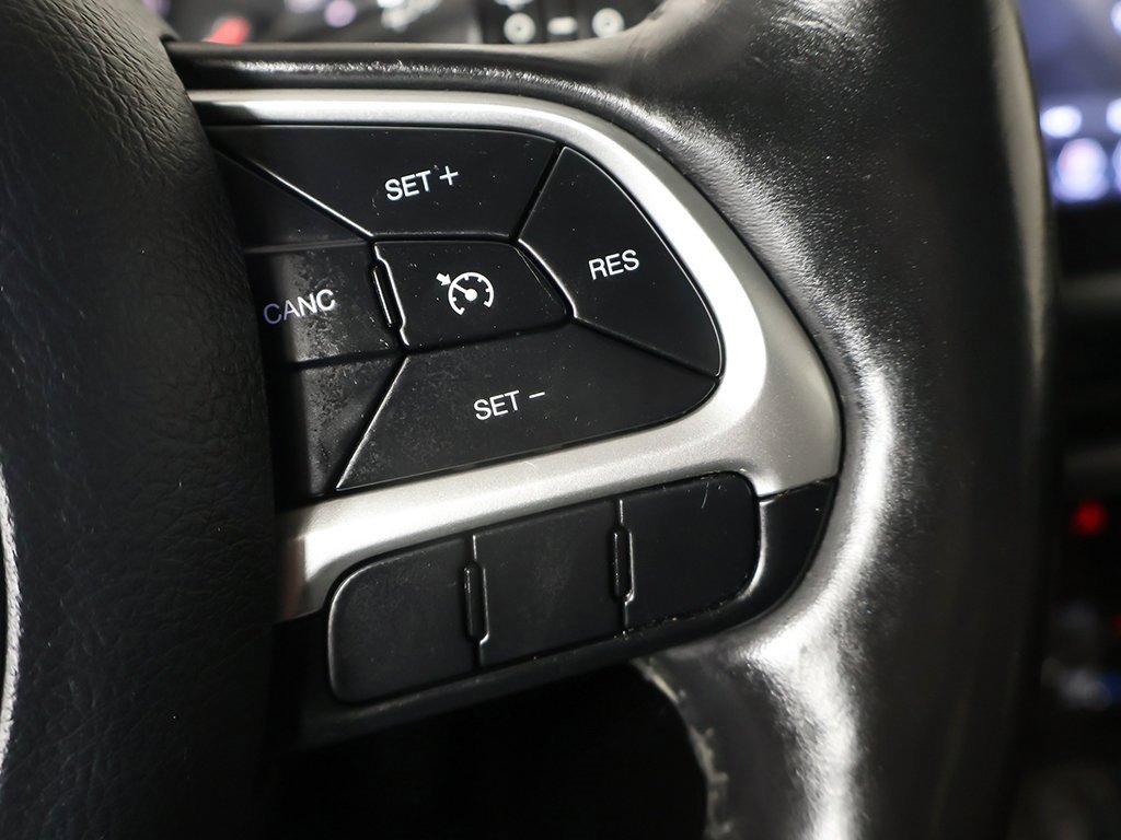 Used 2018 Jeep Compass Latitude w/ Popular Equipment Group image 36