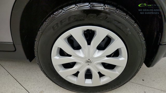 Used 2015 Nissan Rogue S FWD image 76