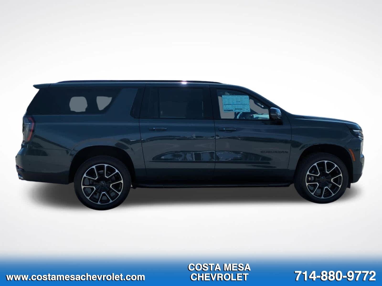 New 2026 Chevrolet Suburban RST w/ Comfort Package AWD/4WD image 4