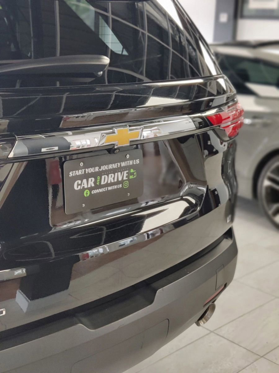 Used 2023 Chevrolet Traverse LT w/ LPO, Floor Liner Package image 9