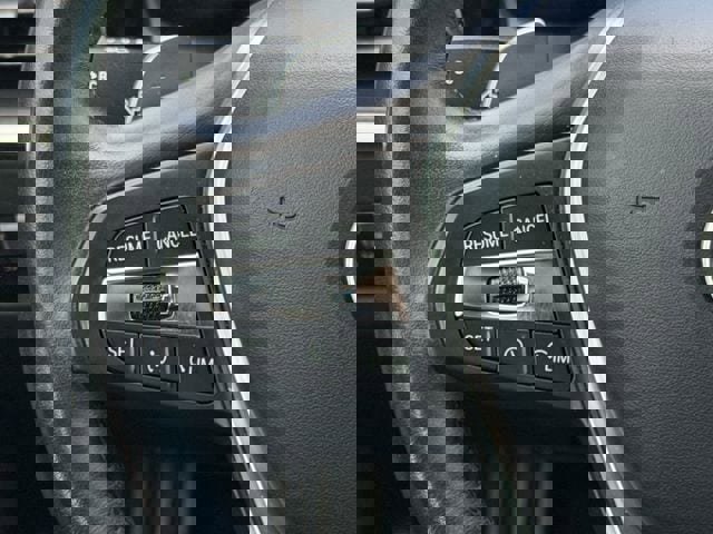 Used 2021 BMW 330i Sedan w/ Premium Package image 13