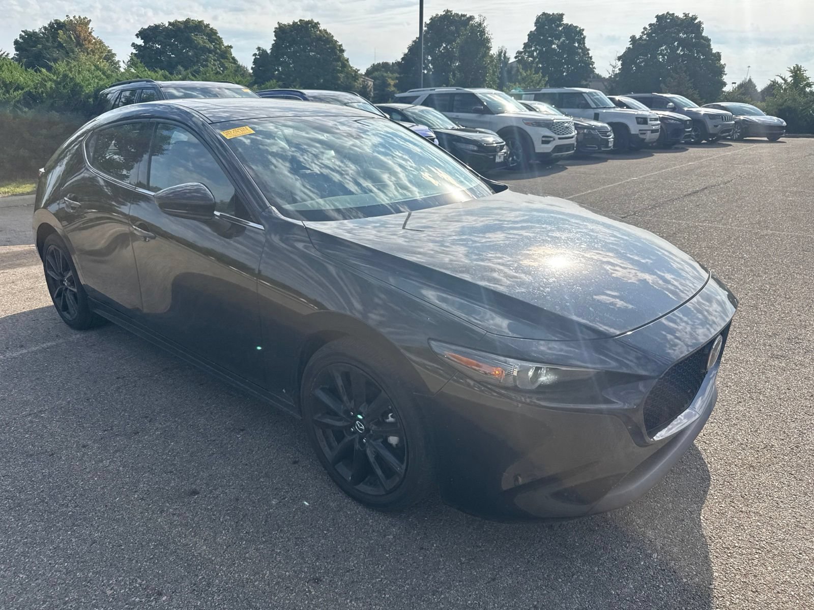 Used 2021 MAZDA MAZDA3 s FWD image 3