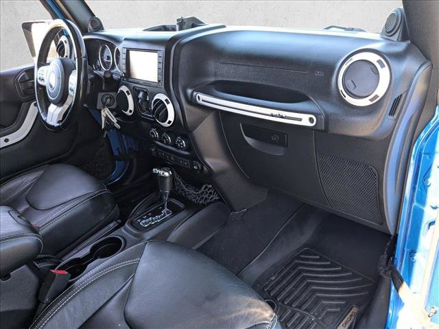 Used 2014 Jeep Wrangler Unlimited Sahara AWD/4WD image 30