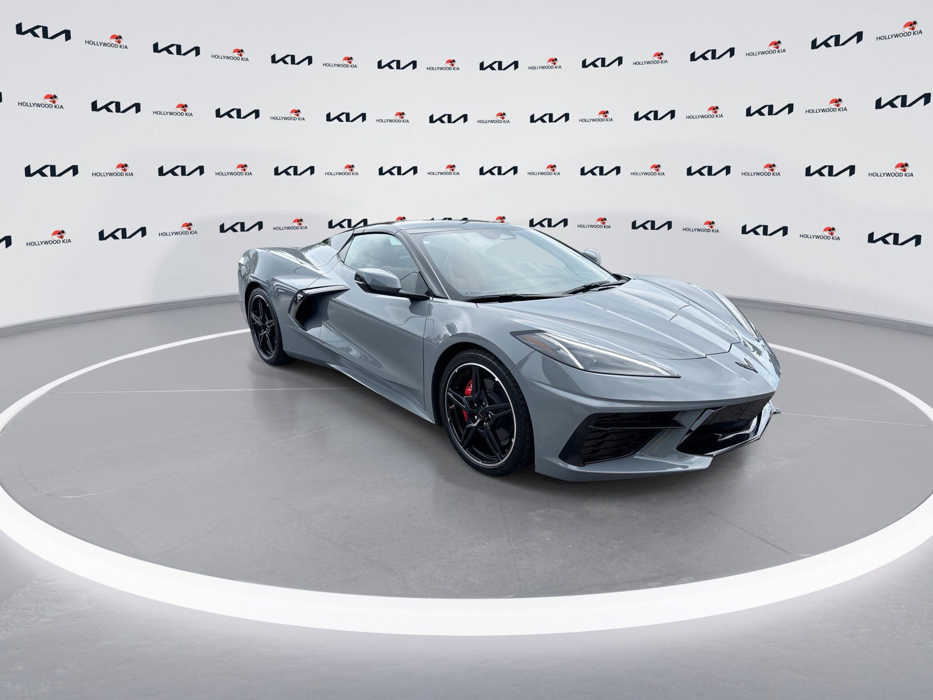 Used 2024 Chevrolet Corvette Stingray Convertible w/ 1LT RWD image 2