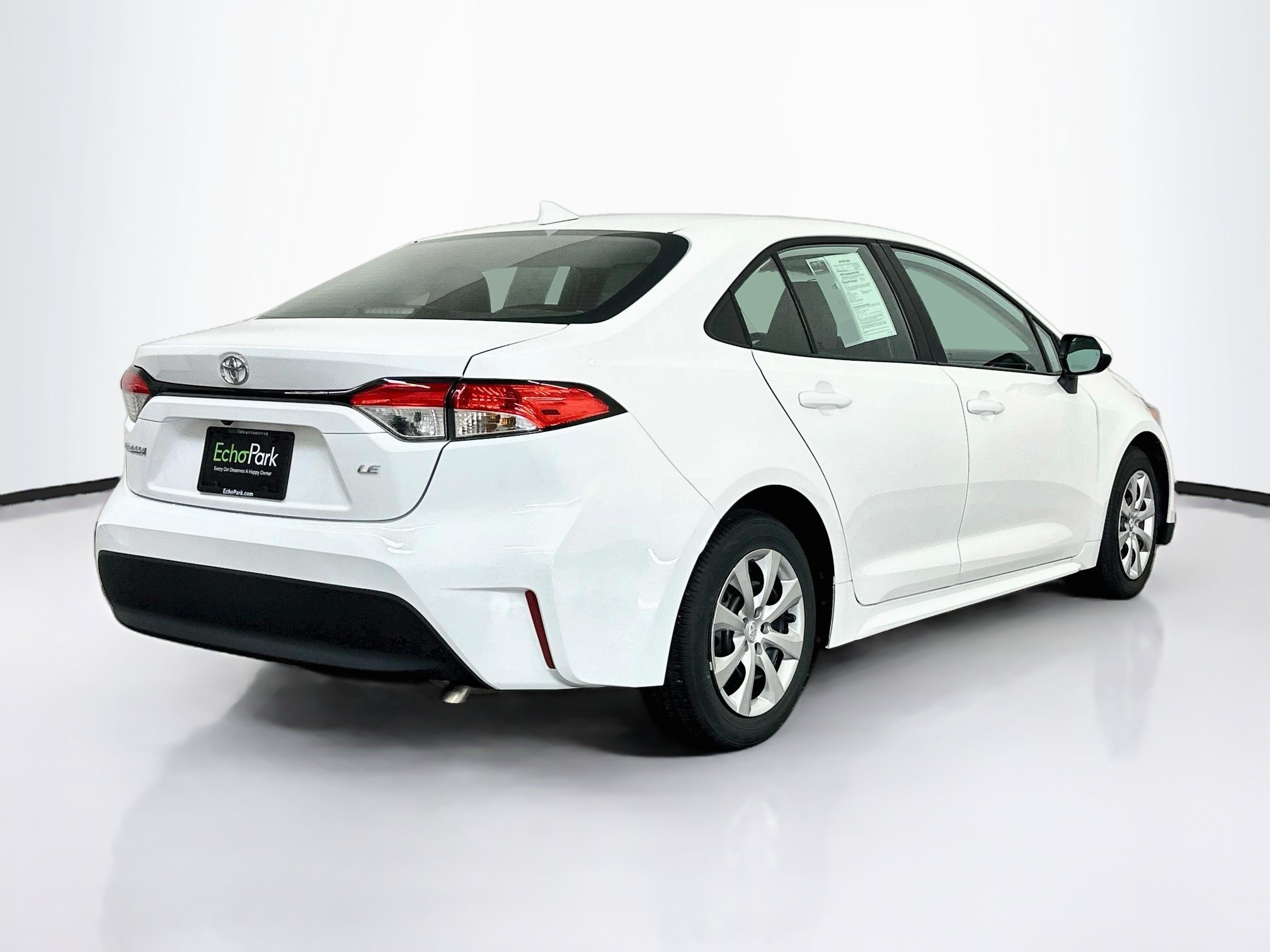 Used 2026 Toyota Corolla LE FWD image 9