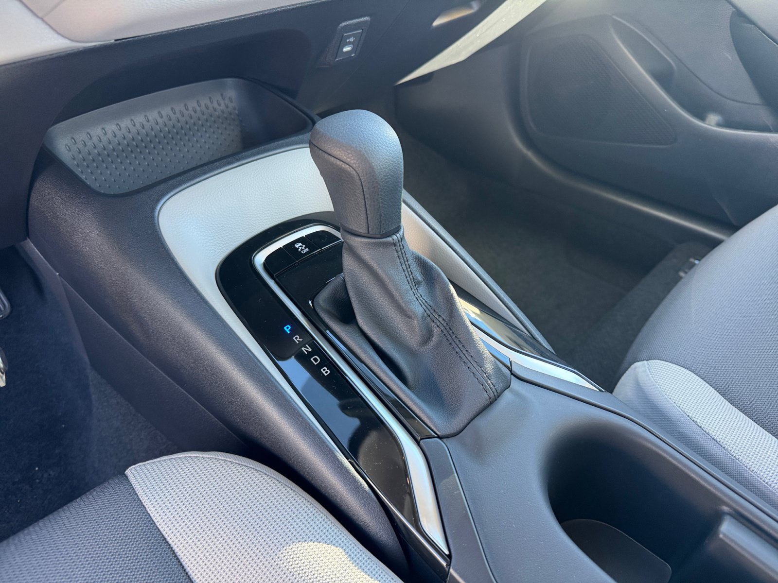 New 2027 Toyota Corolla LE FWD image 15