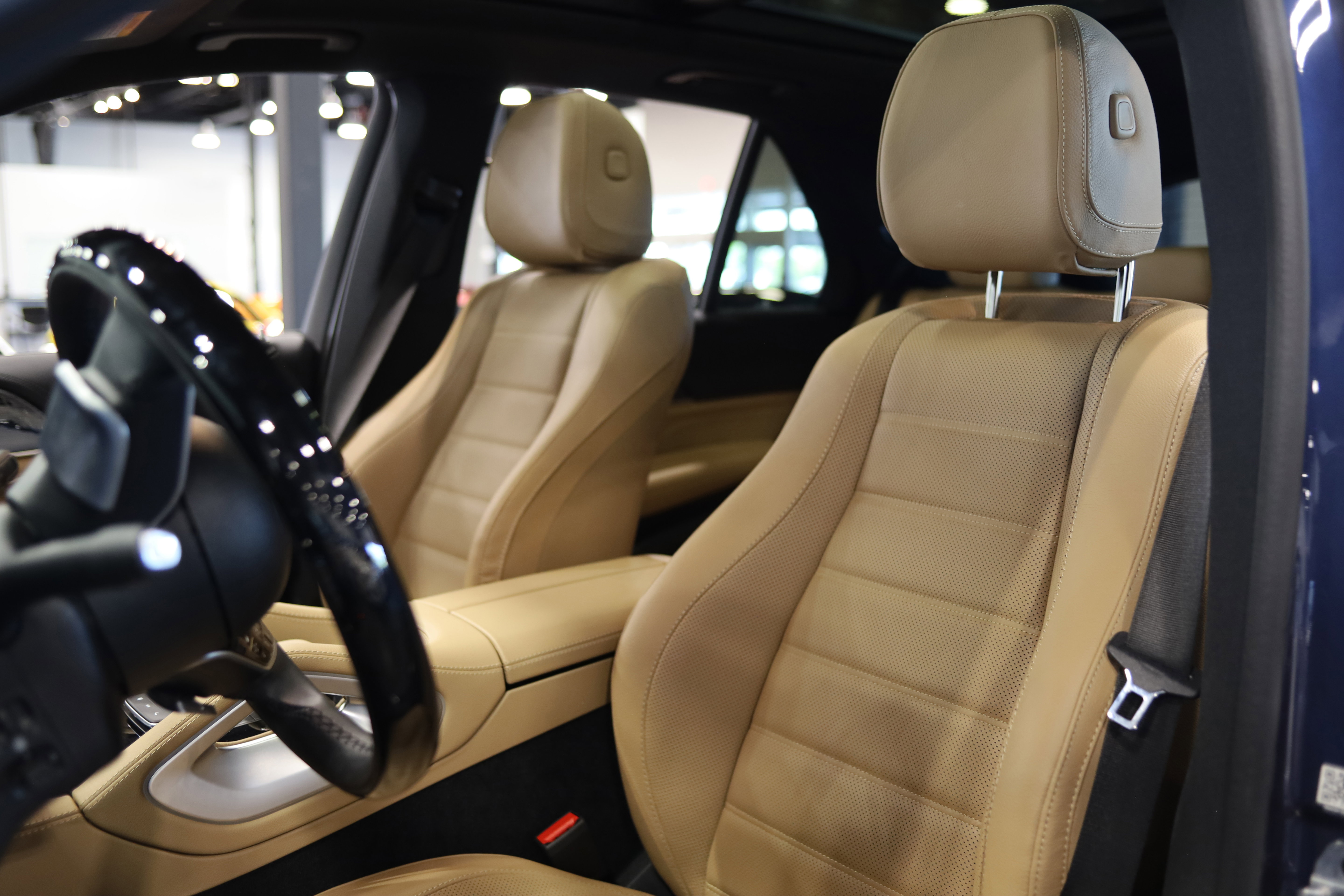 Used 2024 Mercedes-Benz GLE 350 4MATIC image 18