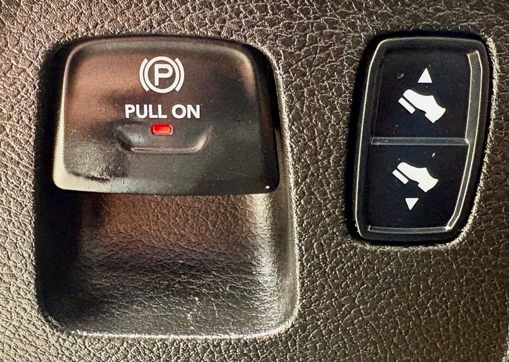 Used 2019 RAM 1500 Big Horn AWD/4WD image 32