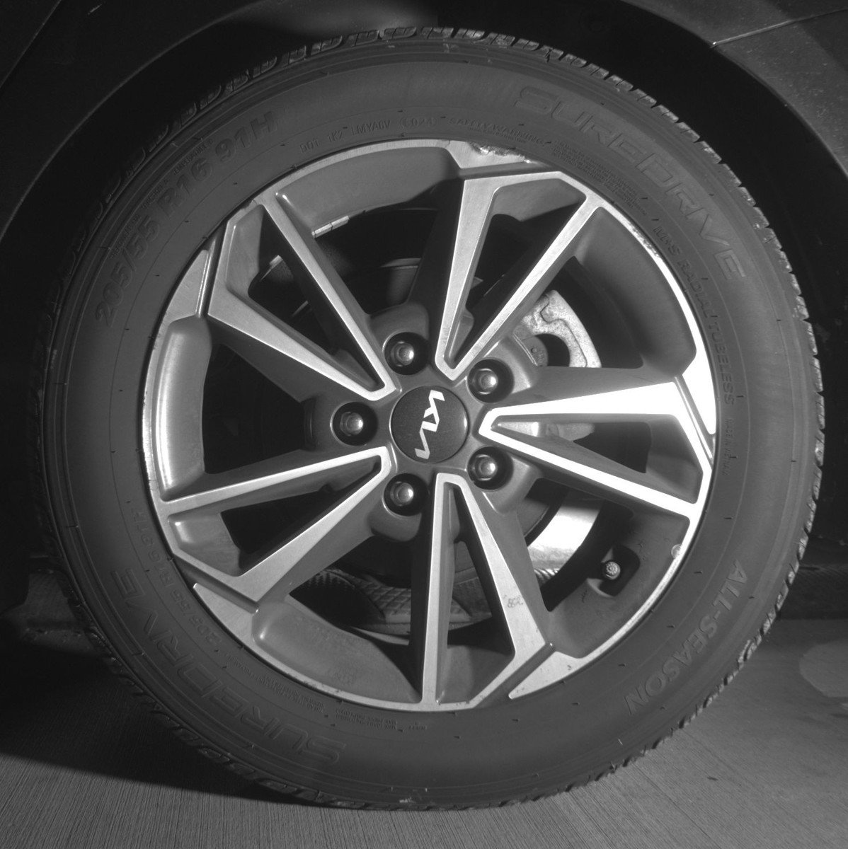 Used 2023 Kia Forte LXS image 14