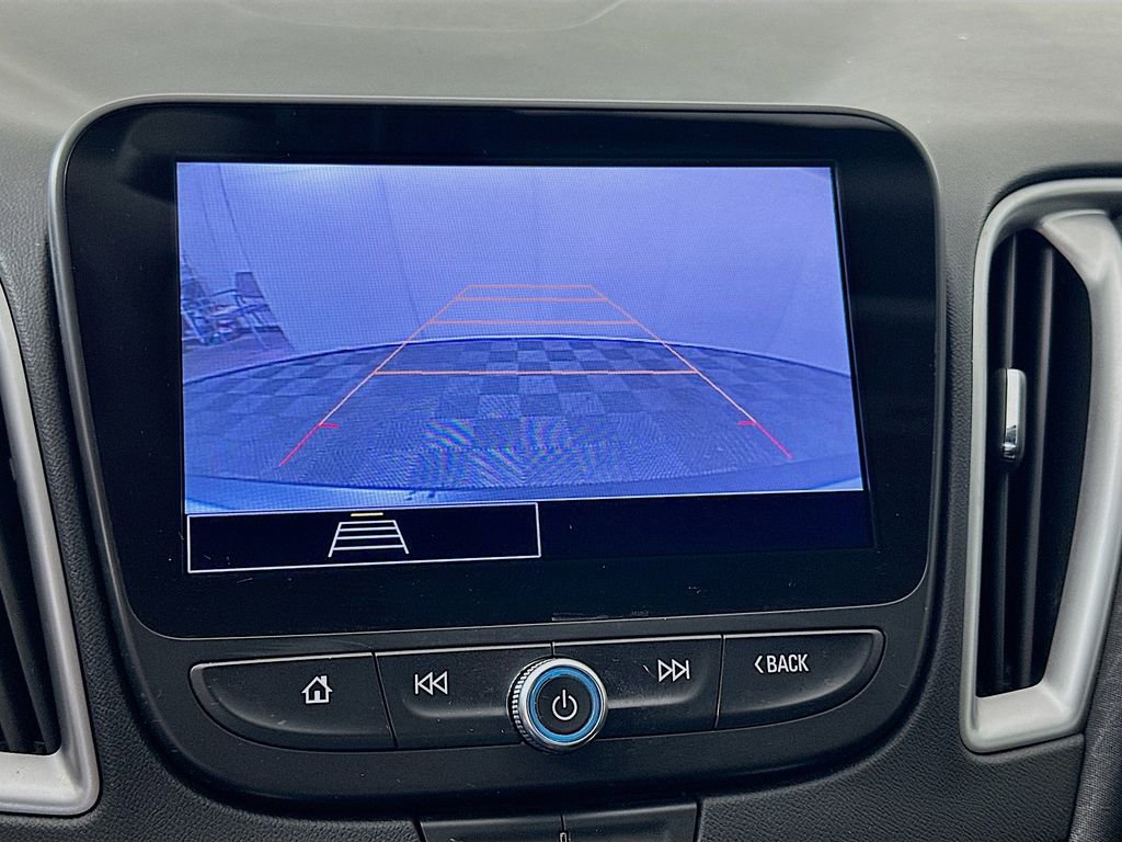 Used 2021 Chevrolet Malibu LS image 13