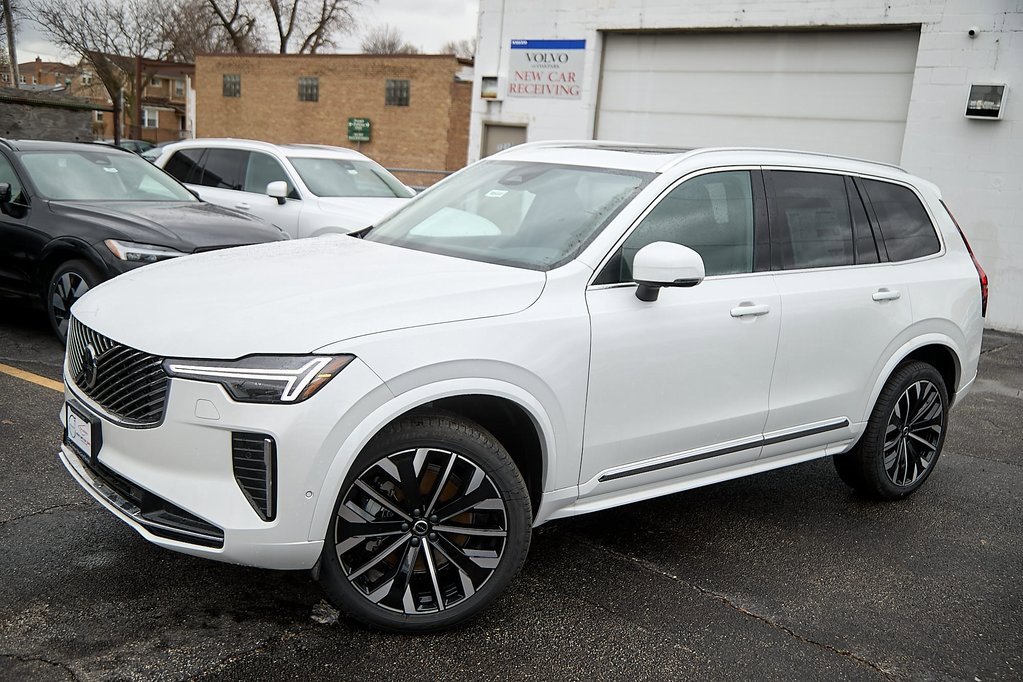 New 2025 Volvo XC90 B6 Plus w/ Protection Package Premier image 3