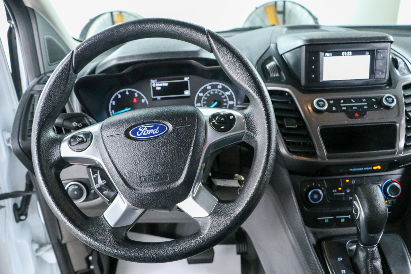 Used 2019 Ford Transit Connect XL FWD image 17