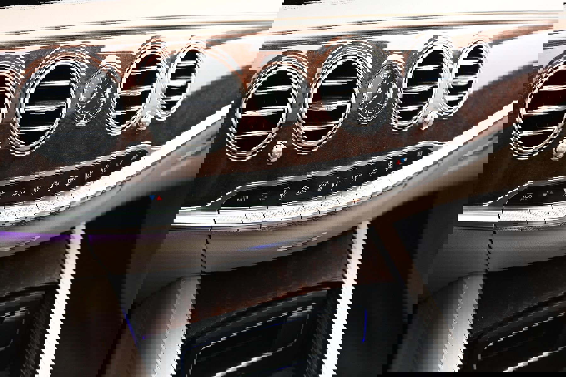 Used 2019 Mercedes-Benz S 560 Sedan image 30