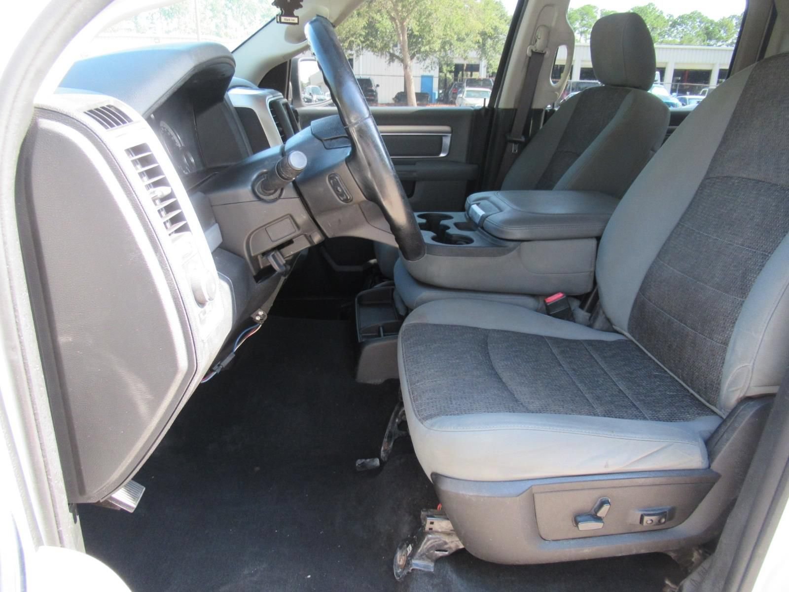 Used 2019 RAM 1500 Big Horn AWD/4WD image 19
