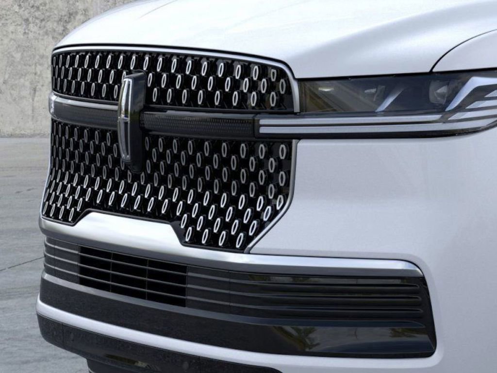 New 2026 Lincoln Navigator Reserve image 17