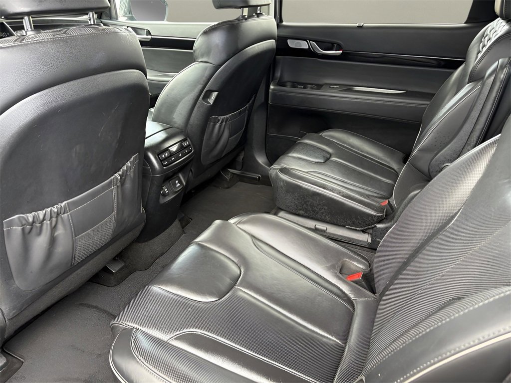 Used 2022 Hyundai Palisade Limited image 24
