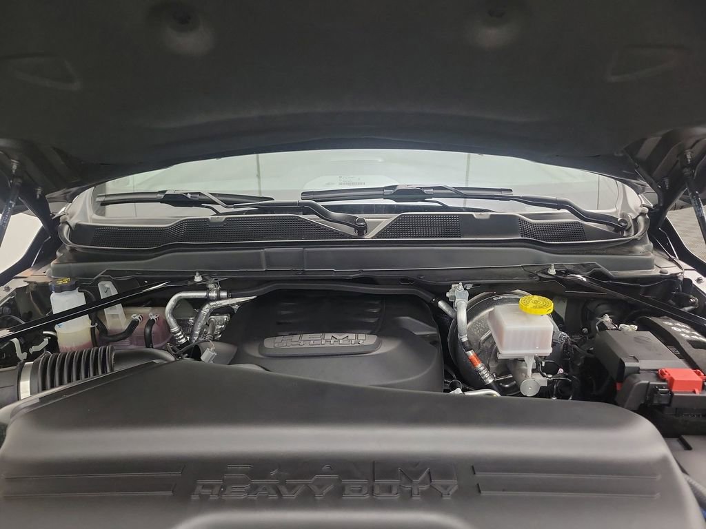 Used 2025 RAM 2500 Laramie image 32