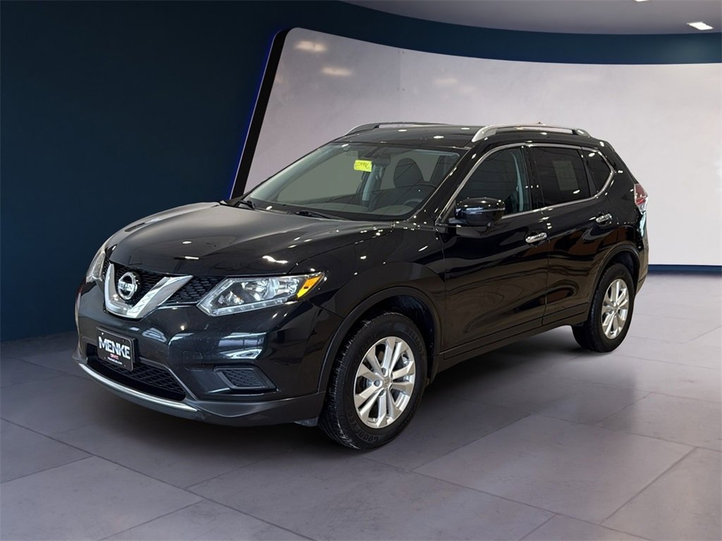 Used 2016 Nissan Rogue SV w/ SV Premium Package image 3