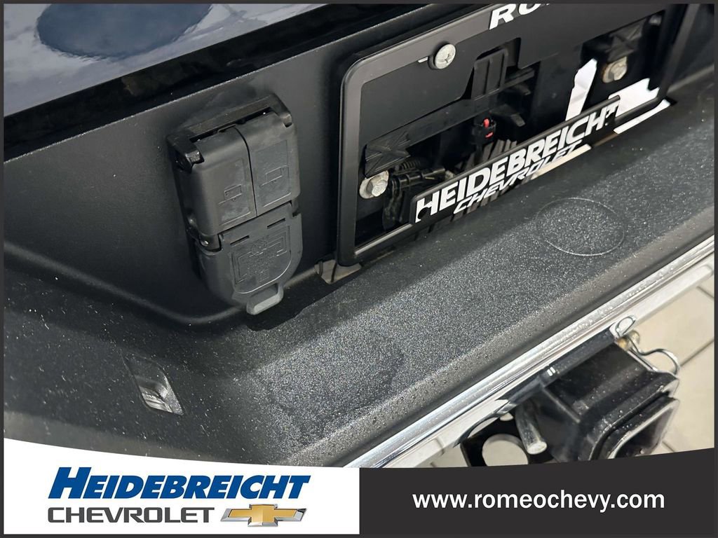 Used 2020 Chevrolet Silverado 2500 LTZ w/ LTZ Premium Package image 13