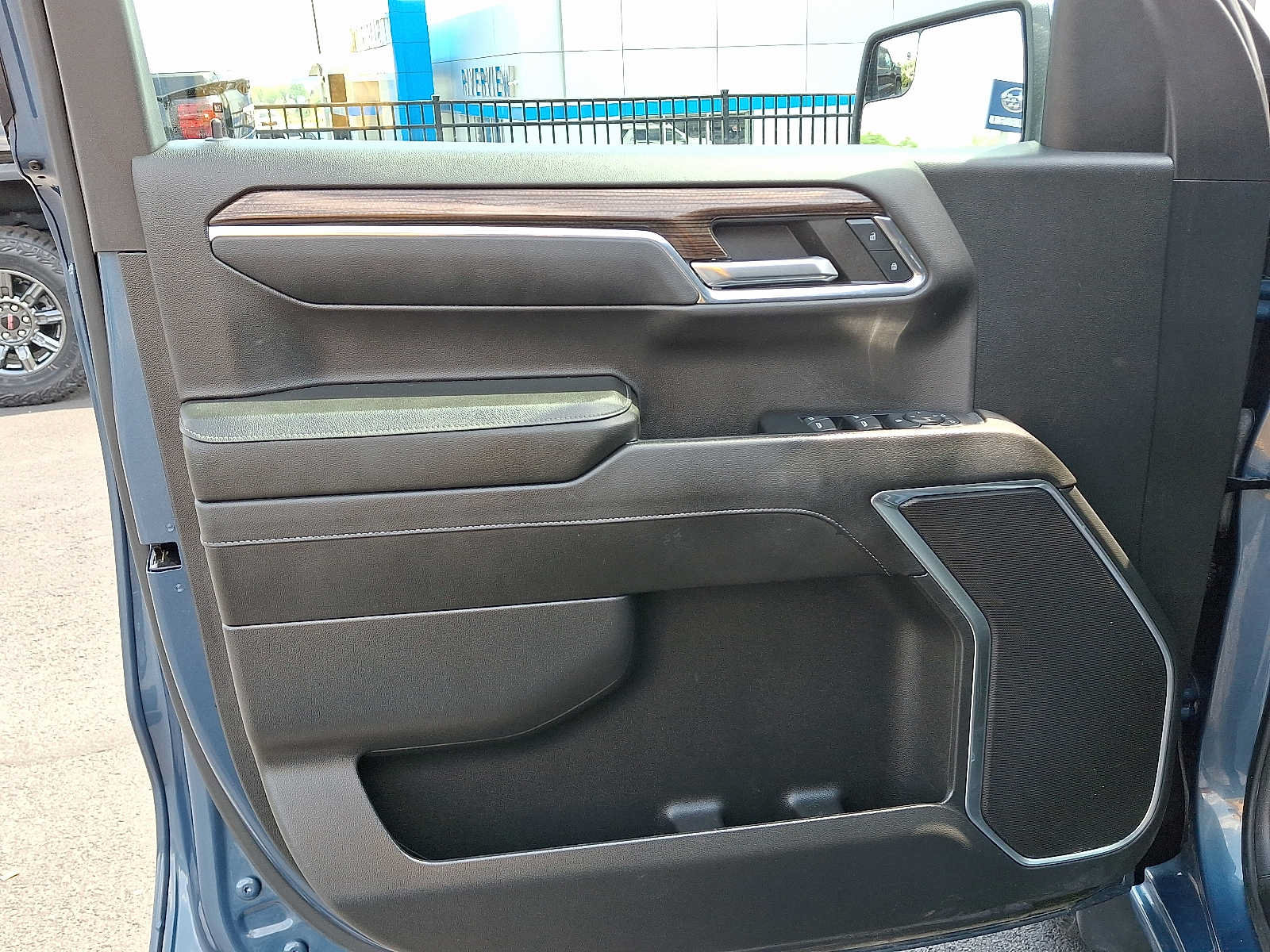 Used 2024 Chevrolet Silverado 1500 LT AWD/4WD image 12