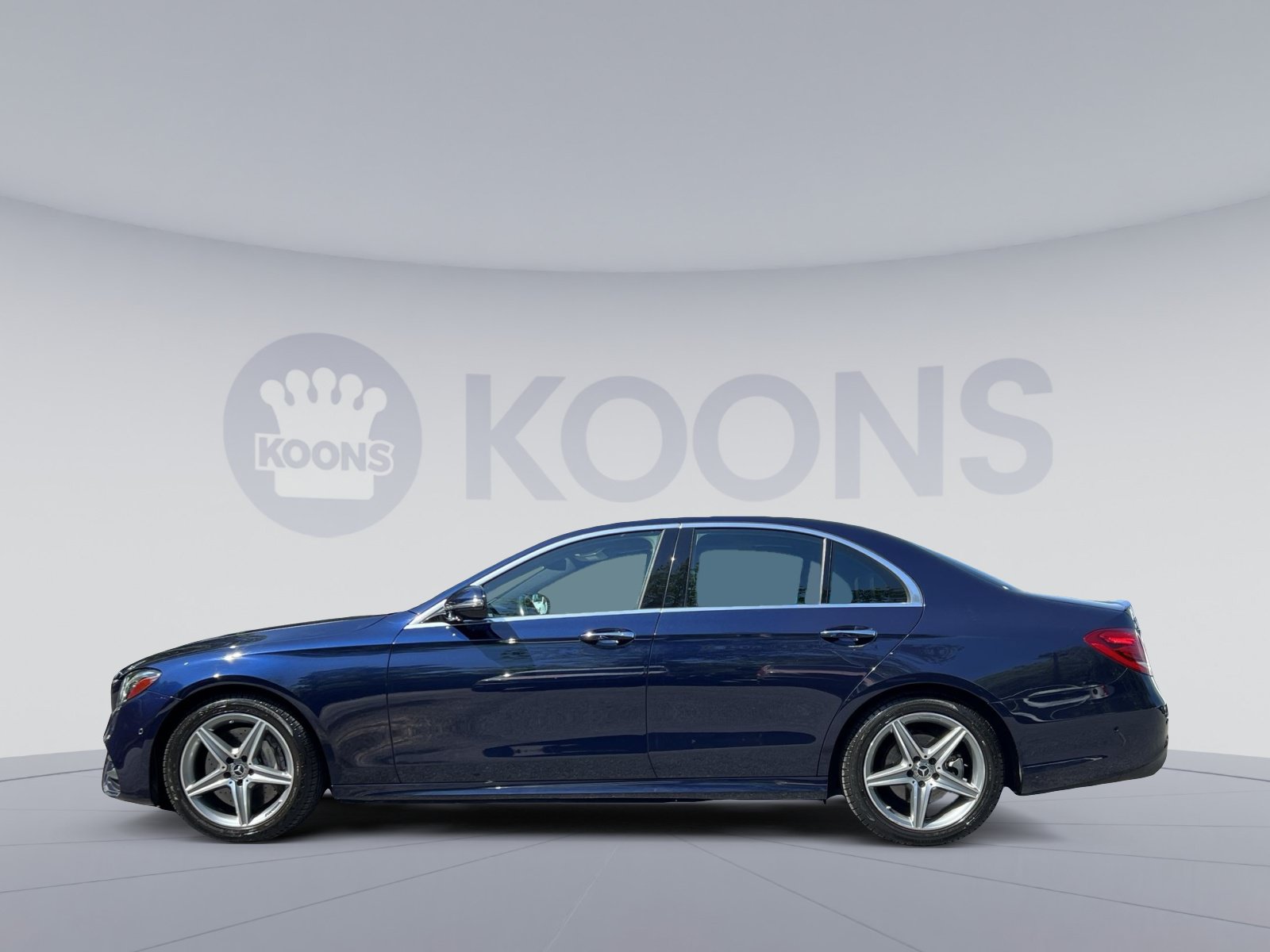 Used 2019 Mercedes-Benz E 300 4MATIC image 7