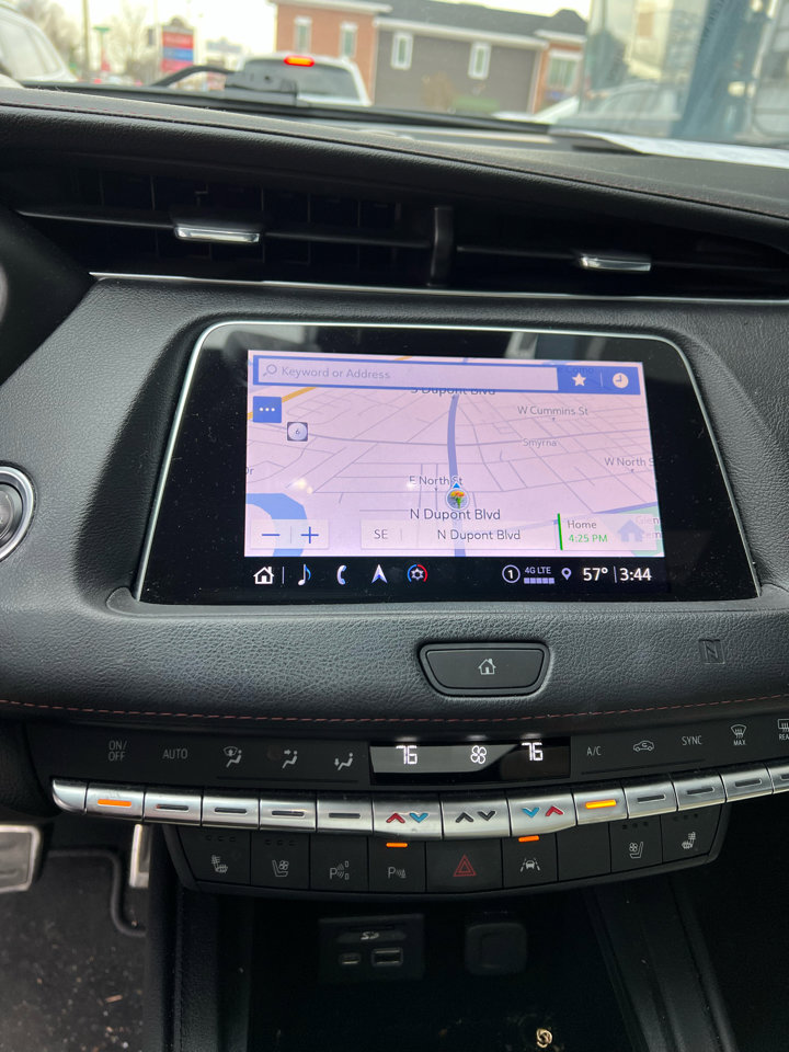 Used 2021 Cadillac XT4 Sport image 25