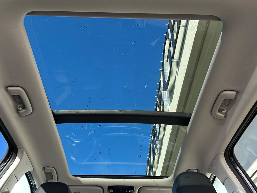 New 2025 Kia Sorento S w/ Panoramic Sunroof Package image 18