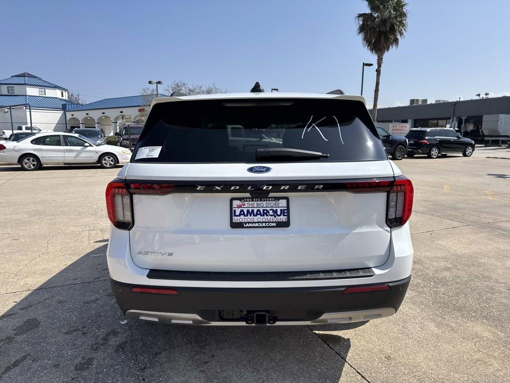 New 2026 Ford Explorer Active w/ Active Comfort Package image 4