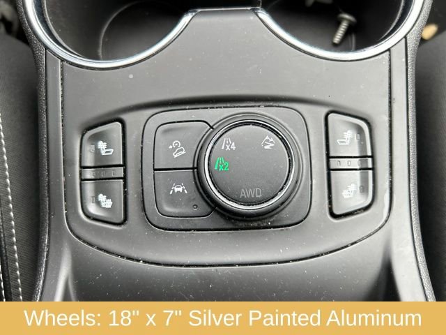 Used 2023 GMC Terrain SLT image 25