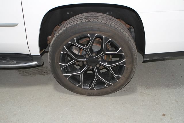 Used 2018 Cadillac Escalade ESV Luxury AWD/4WD image 11