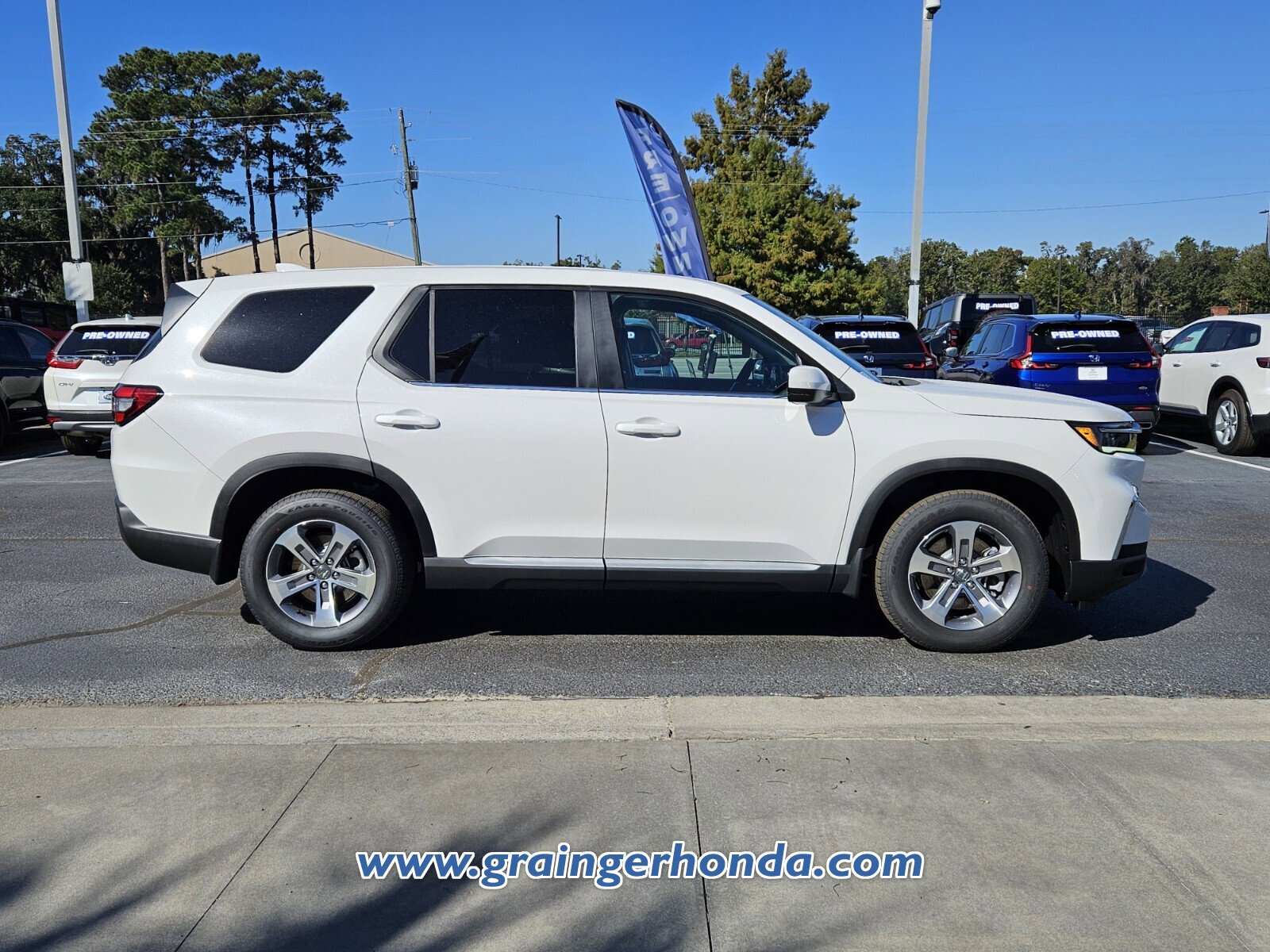 New 2025 Honda Pilot EX-L image 6