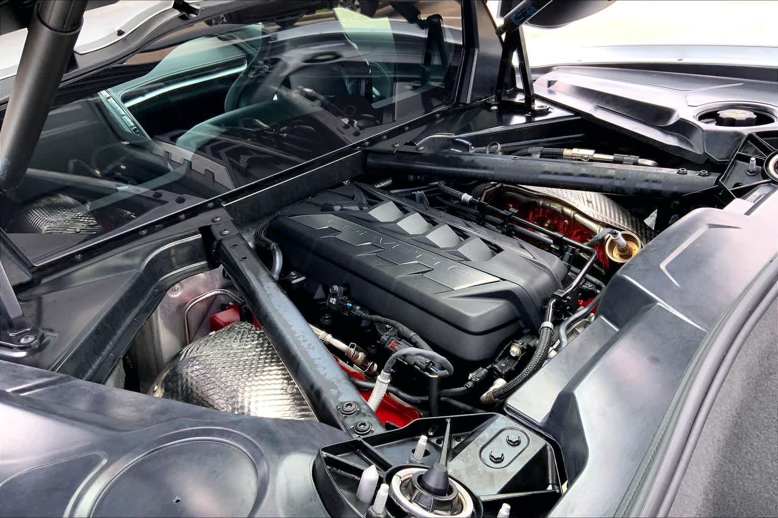 Used 2024 Chevrolet Corvette Stingray Preferred Cpe w/ 2LT RWD image 28