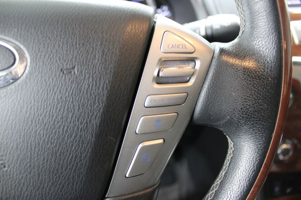 Used 2018 INFINITI QX80 4WD w/ Driver Assistance Package image 17