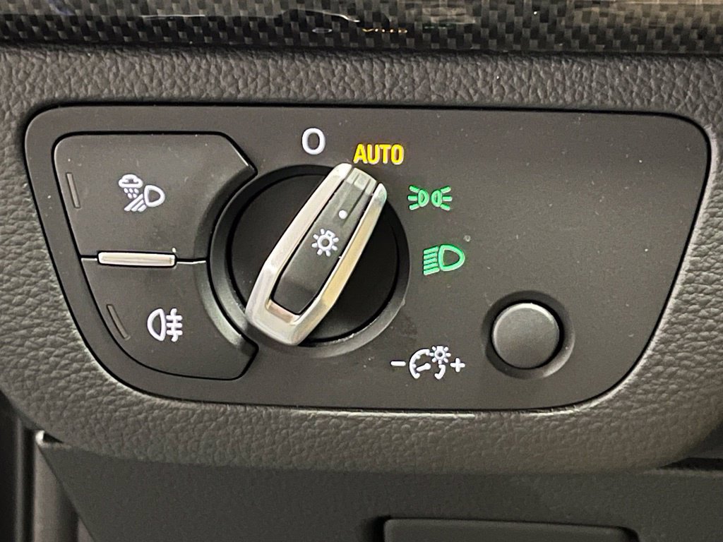 Used 2019 Audi SQ5 Premium Plus w/ Premium Plus Package AWD/4WD image 16