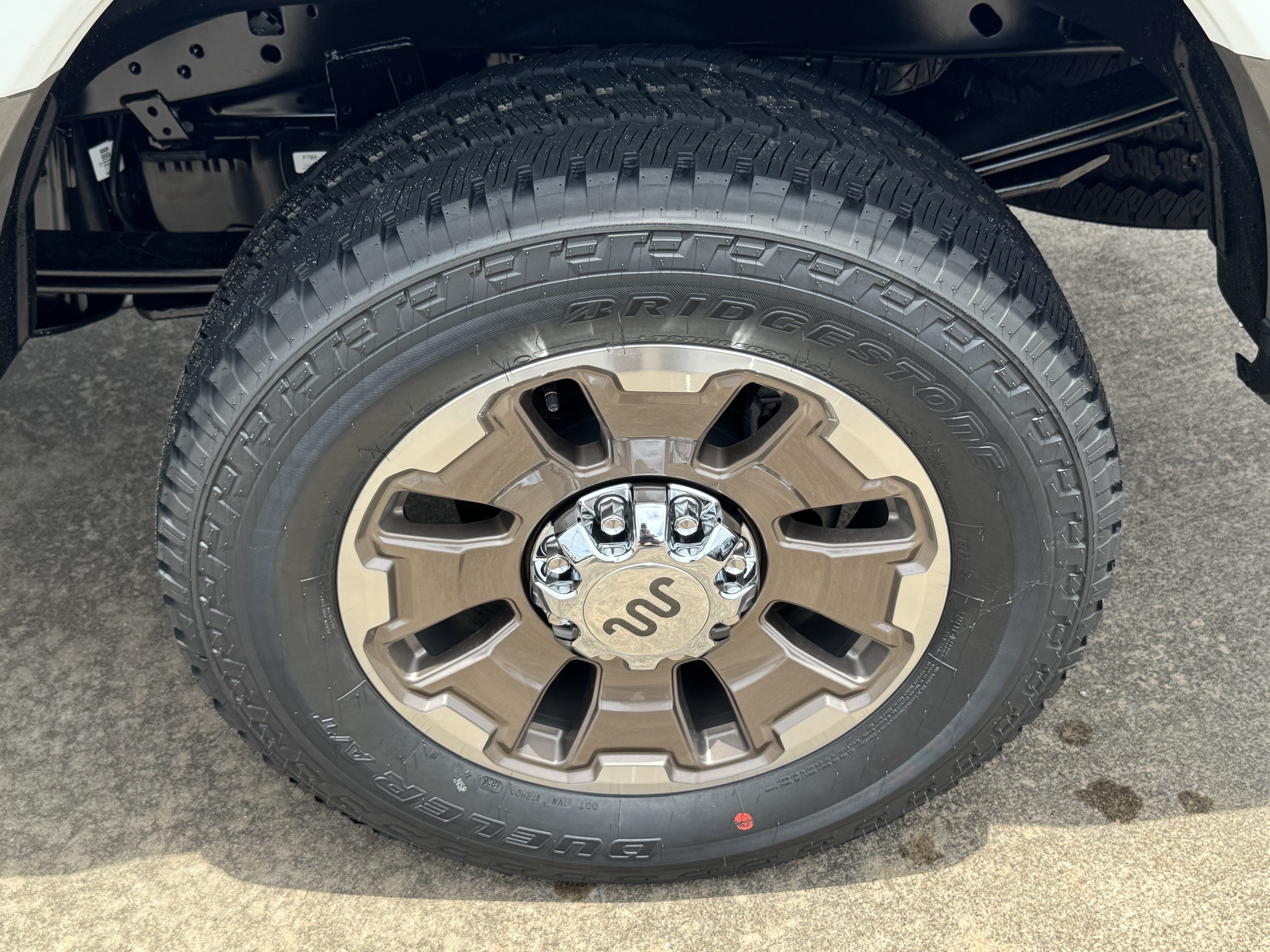 New 2026 Ford F250 King Ranch w/ FX4 Off-Road Package AWD/4WD image 9