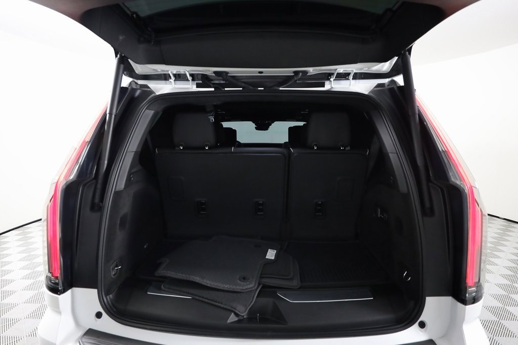 Used 2025 Cadillac Escalade V w/ LPO, ONYX Package image 8