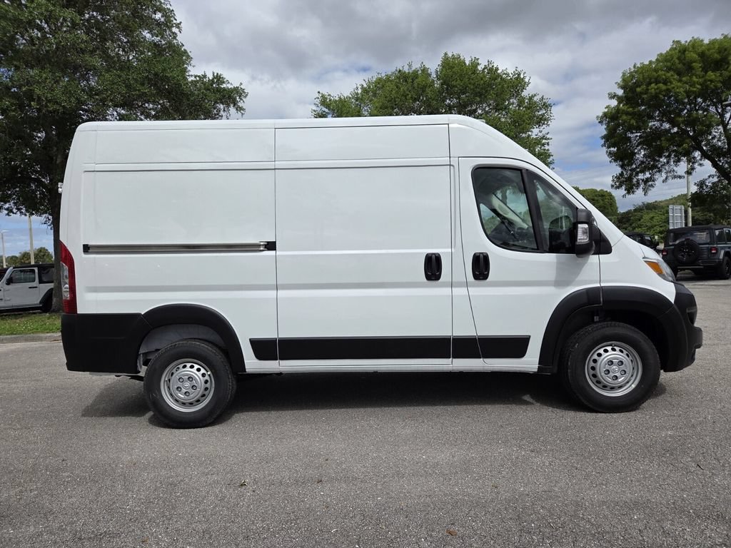 New 2026 RAM ProMaster 1500 w/ Convenience Group FWD image 3