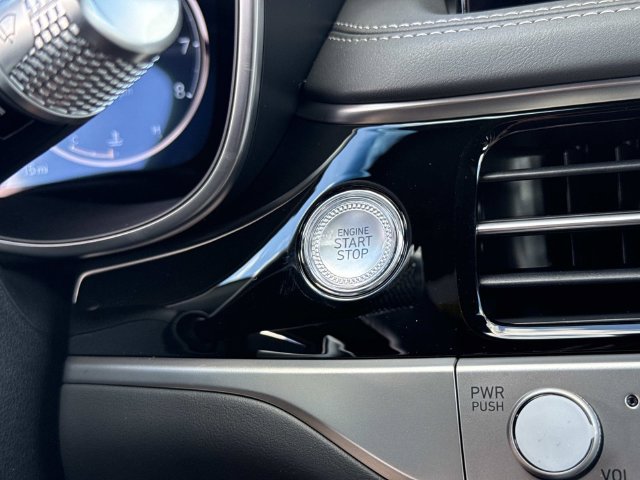New 2027 Genesis G70 2.5T RWD image 29