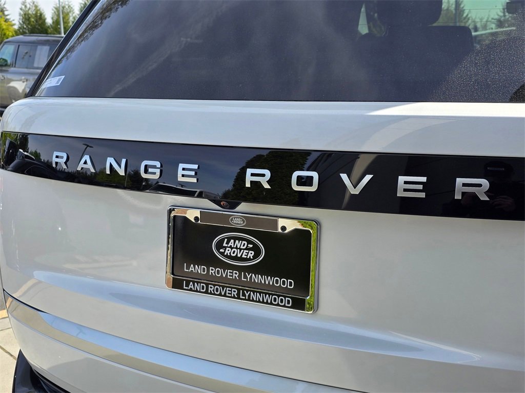 New 2025 Land Rover Range Rover Autobiography image 7